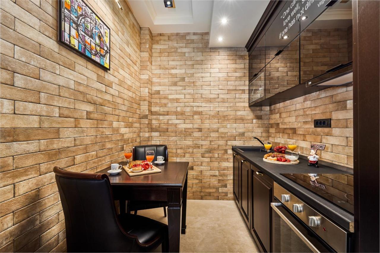 Apartment Lav In The City Centre Kotor Exterior photo