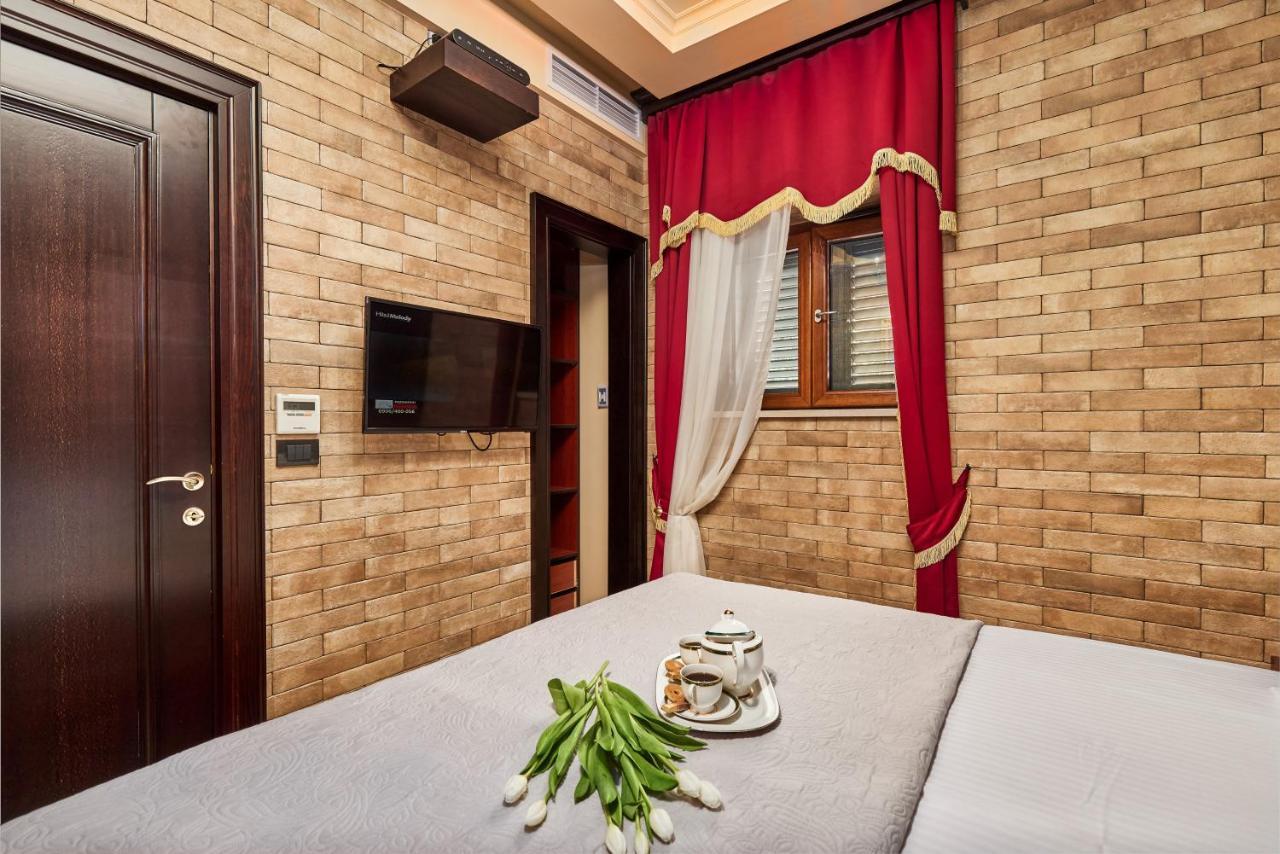 Apartment Lav In The City Centre Kotor Exterior photo